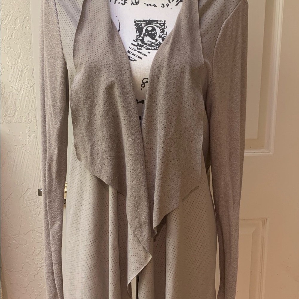 Tahari Long Sleeve Taupe Kimono